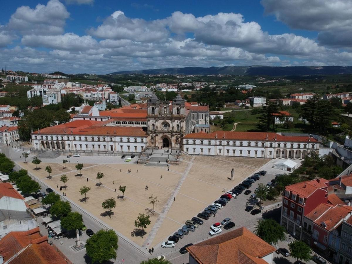 Quartos Confortaveis Em Casa Proximo Ao Mosteiro Batalha Luaran gambar