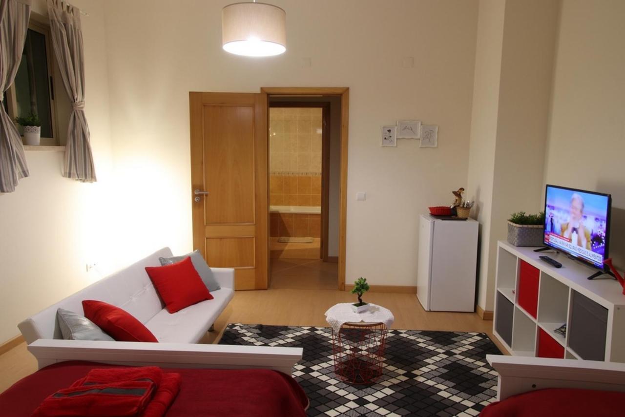 Quartos Confortaveis Em Casa Proximo Ao Mosteiro Batalha Luaran gambar