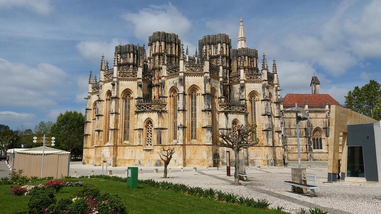 Quartos Confortaveis Em Casa Proximo Ao Mosteiro Batalha Luaran gambar